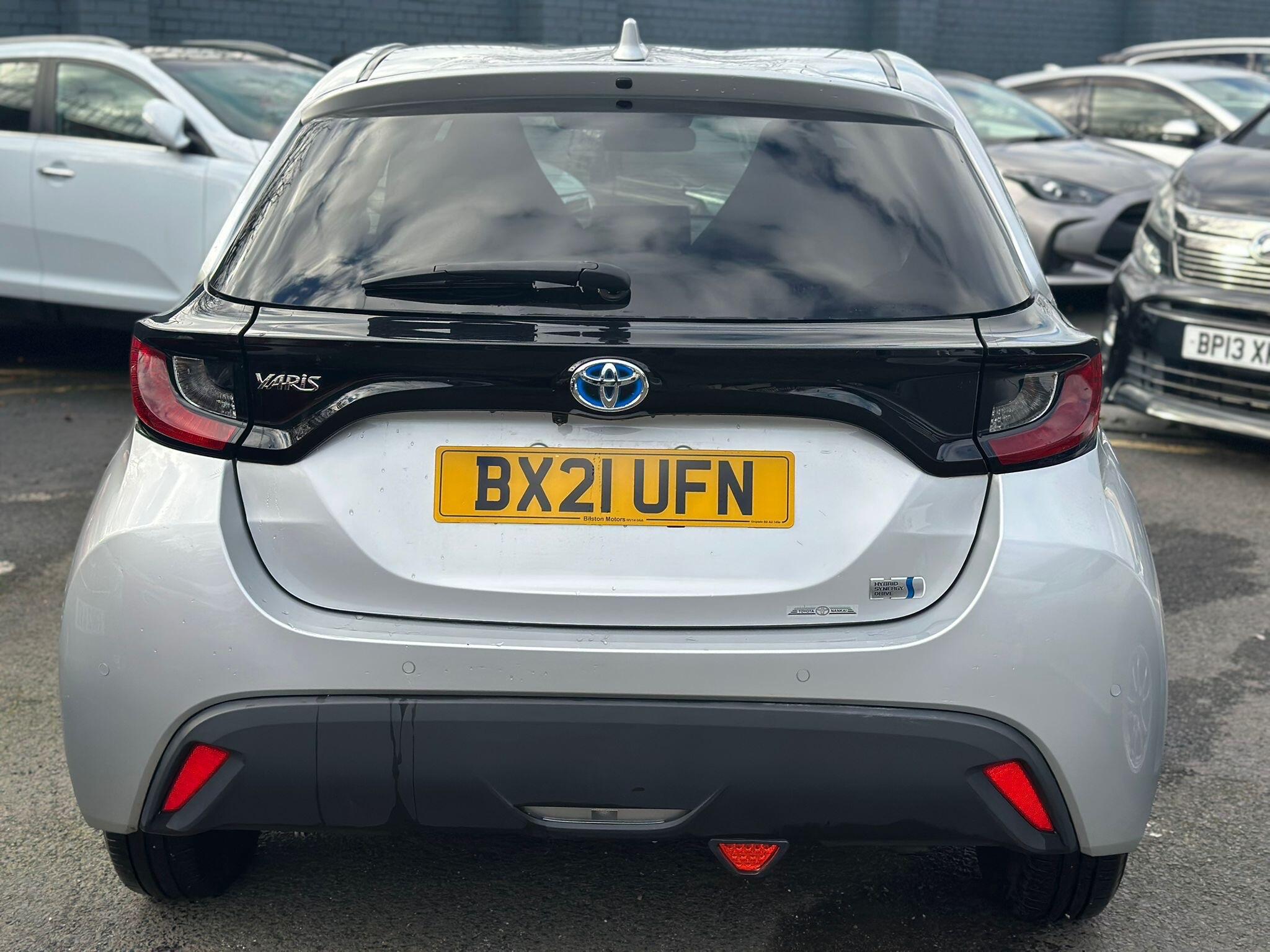 Toyota Yaris - 1.5 VVT-h Design E-CVT Euro 6 (s/s) 5dr - Hatchback (2020 -) Image